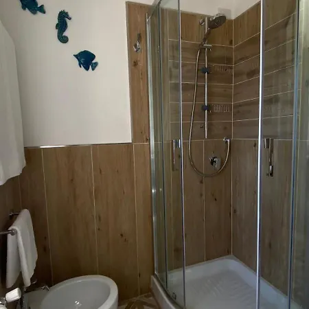 - La Casa Di Rosi- Versilia & Free Parking- קמאיורה